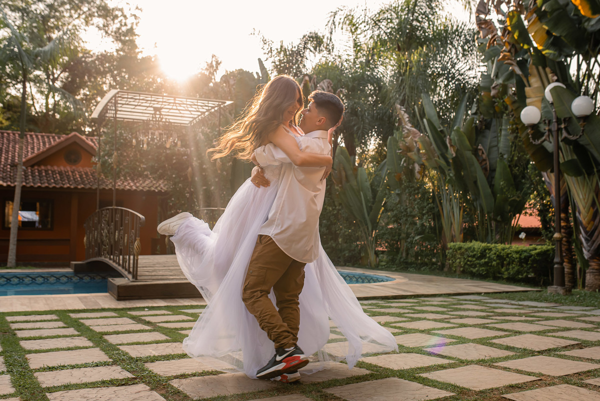 ensaio Pré-Wedding . Ensaio mairipora. pre wedding . dicas de ensaio. poses de ensaio casal. fotografia de casamento. fotografo de casamento.. Ensaio Casal,  Espaço Ravena Garden