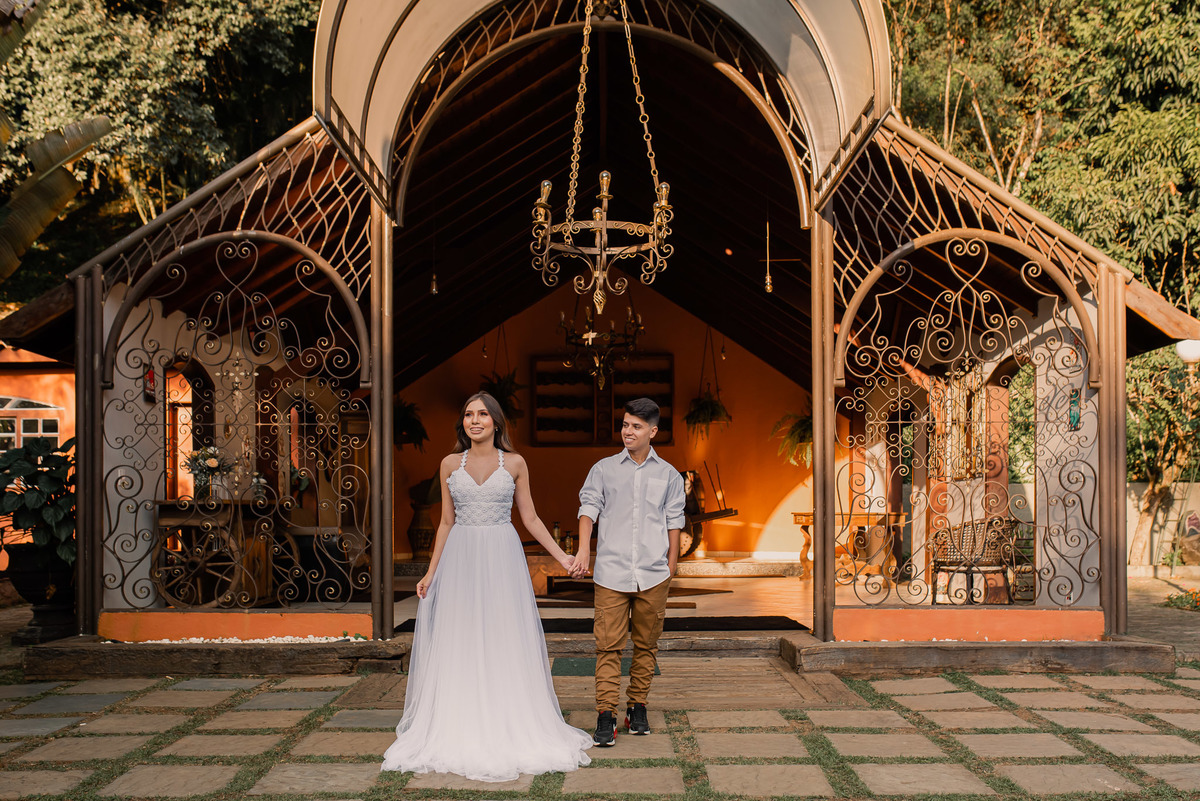 ensaio Pré-Wedding . Ensaio mairipora. pre wedding . dicas de ensaio. poses de ensaio casal. fotografia de casamento. fotografo de casamento.. Ensaio Casal,  Espaço Ravena Garden