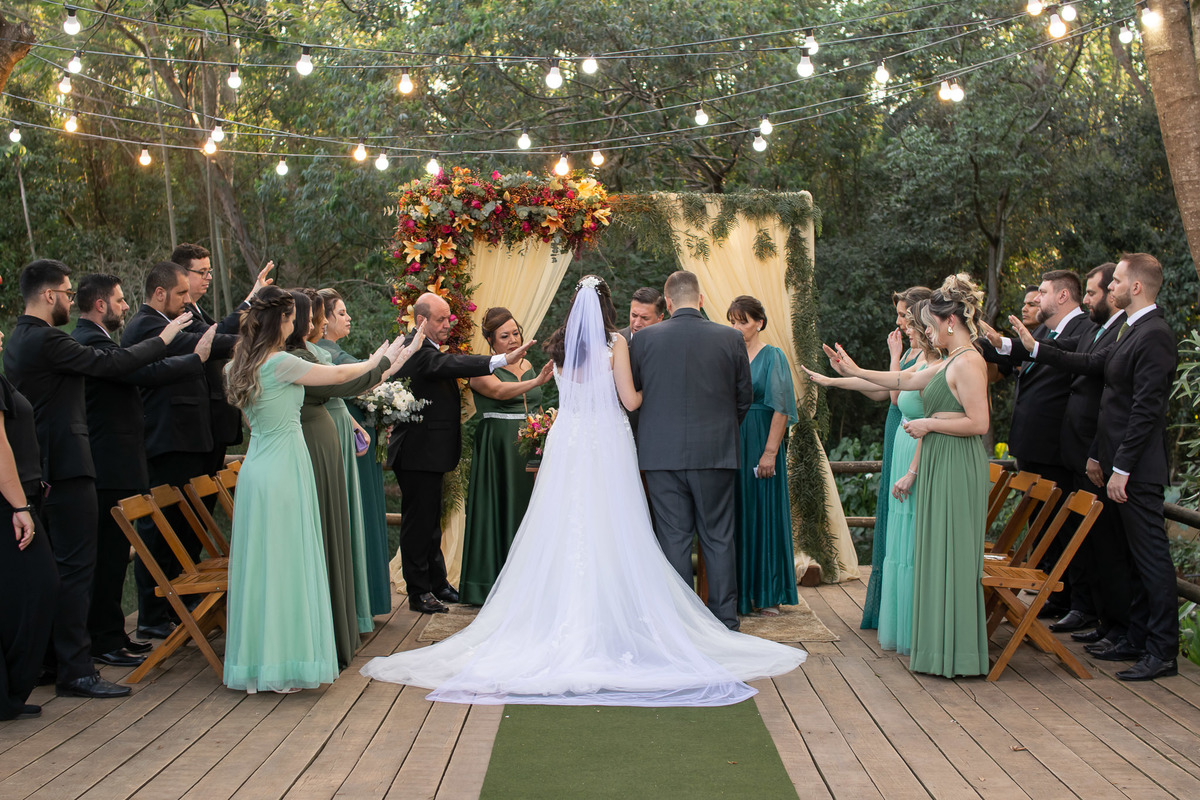 Sítio Sasafraz, casamento ao ar livre, decoração de cerimônia, fotografo casamento, fotografia de casamento Sorocaba, fotografo de casamento Jundiaí, vestido de noiva, noiva, alex e thais fotografia