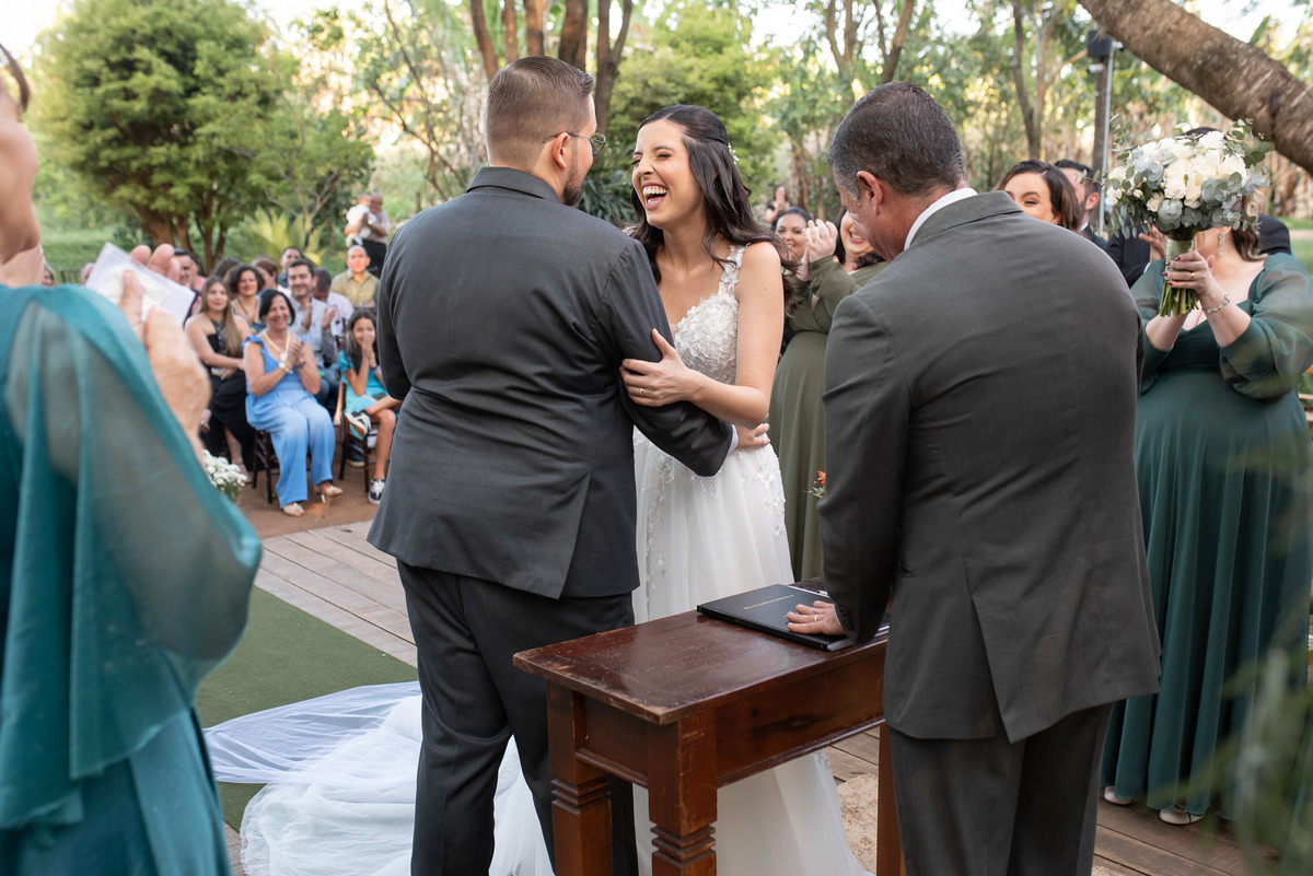 Sítio Sasafraz, casamento ao ar livre, decoração de cerimônia, fotografo casamento, fotografia de casamento Sorocaba, fotografo de casamento Jundiaí, vestido de noiva, noiva, alex e thais fotografia