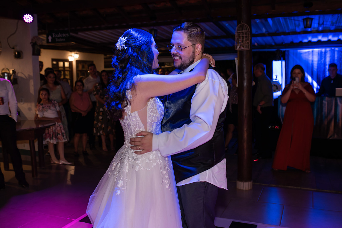Sítio Sasafraz, casamento ao ar livre, decoração de cerimônia, fotografo casamento, fotografia de casamento Sorocaba, fotografo de casamento Jundiaí, vestido de noiva, noiva, alex e thais fotografia, gravata noivo, festa de casamento