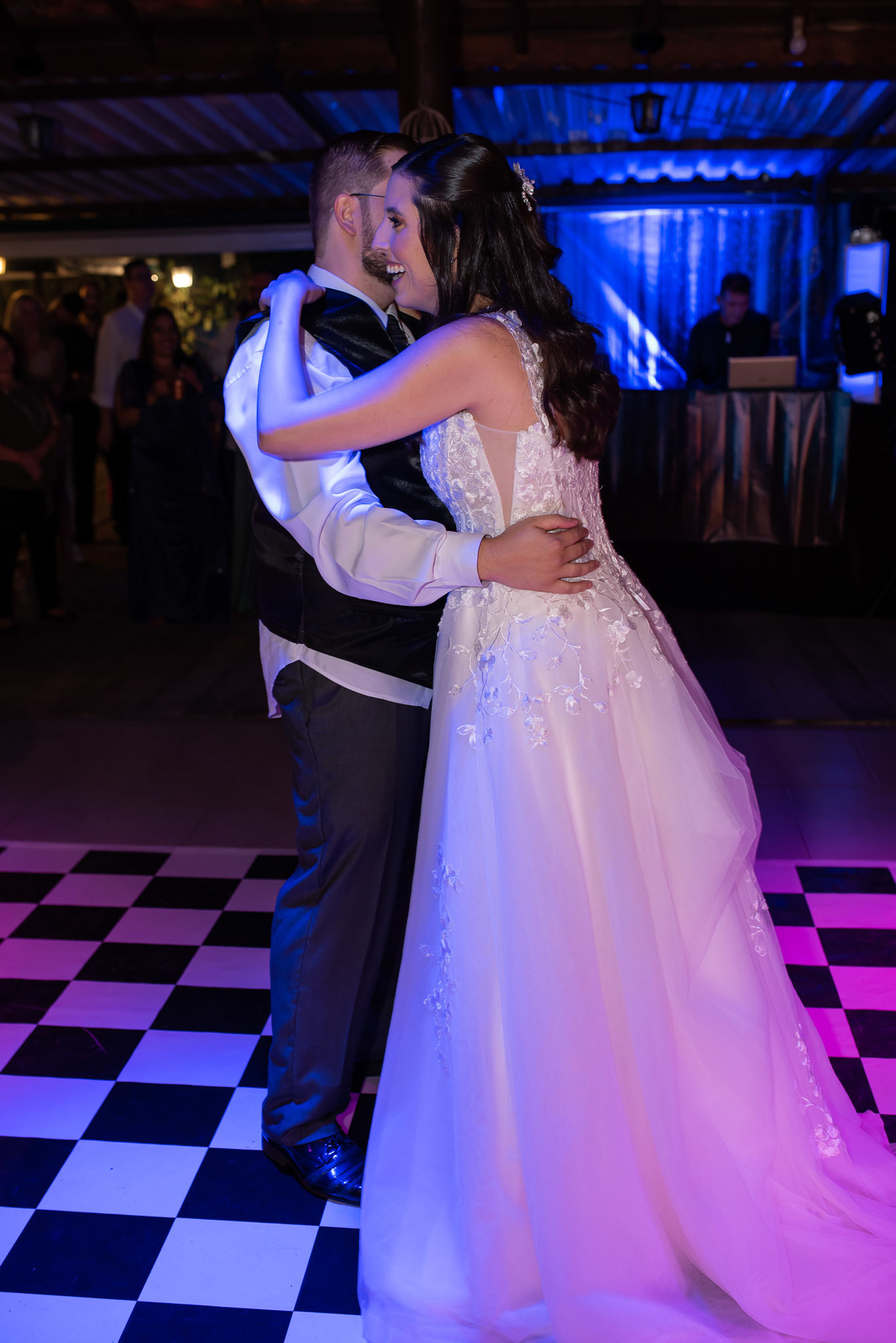 Sítio Sasafraz, casamento ao ar livre, decoração de cerimônia, fotografo casamento, fotografia de casamento Sorocaba, fotografo de casamento Jundiaí, vestido de noiva, noiva, alex e thais fotografia, gravata noivo, festa de casamento