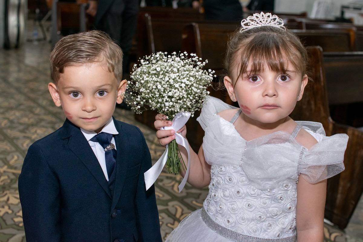 Cerimônia de casamento, vestido de noiva. terno do noivo. casamento na igreja. fotos de casamento. Casamento igreja católica. Paroquia nossa senhora da conceição, vila arens Jundiai 