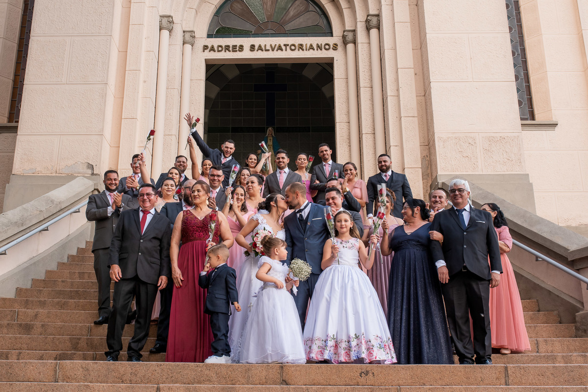 Cerimônia de casamento, vestido de noiva. terno do noivo. casamento na igreja. fotos de casamento. Casamento igreja católica. Paroquia nossa senhora da conceição, vila arens Jundiai 