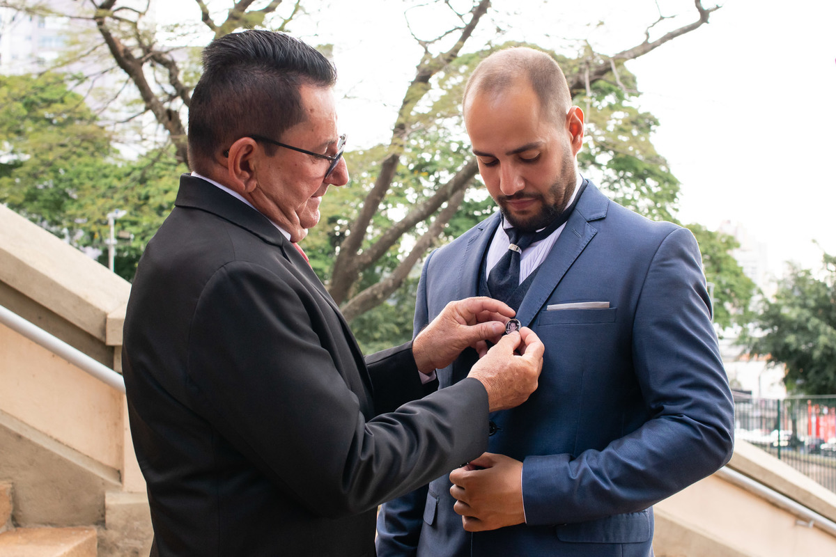 noivo, making off do noivo, terno do noivo, padrinhos do noivo, fotos de casamento, fotografo de casamento jundiai 