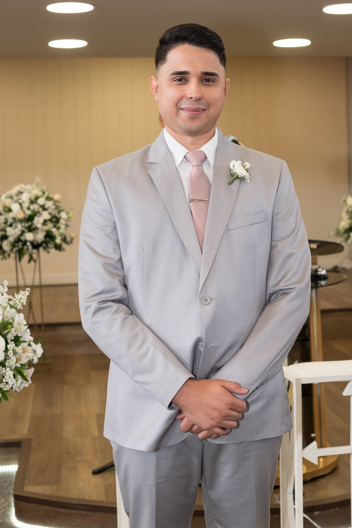 Cerimônia de casamento, vestido de noiva. terno do noivo. casamento na igreja. fotos de casamento. Jundiai, Assembleia de Deus do Vianelo 