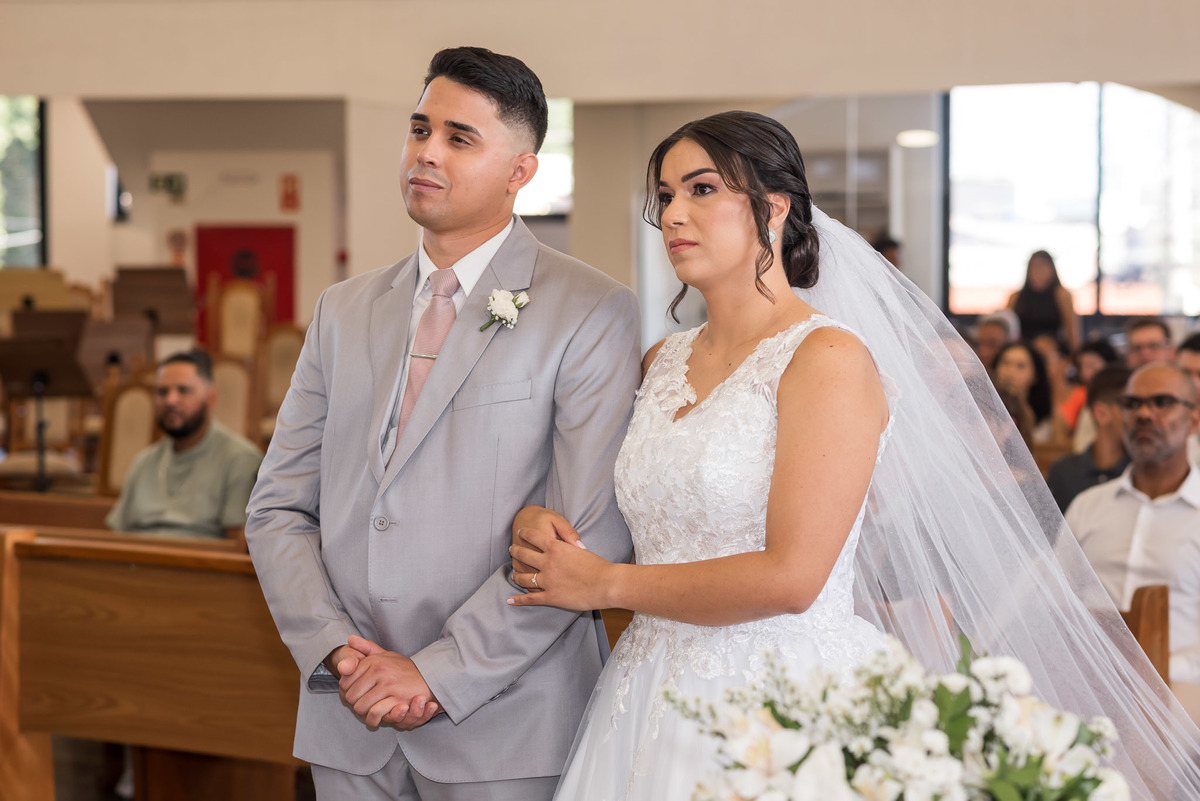 Cerimônia de casamento, vestido de noiva. terno do noivo. casamento na igreja. fotos de casamento. Jundiai, Assembleia de Deus do Vianelo 