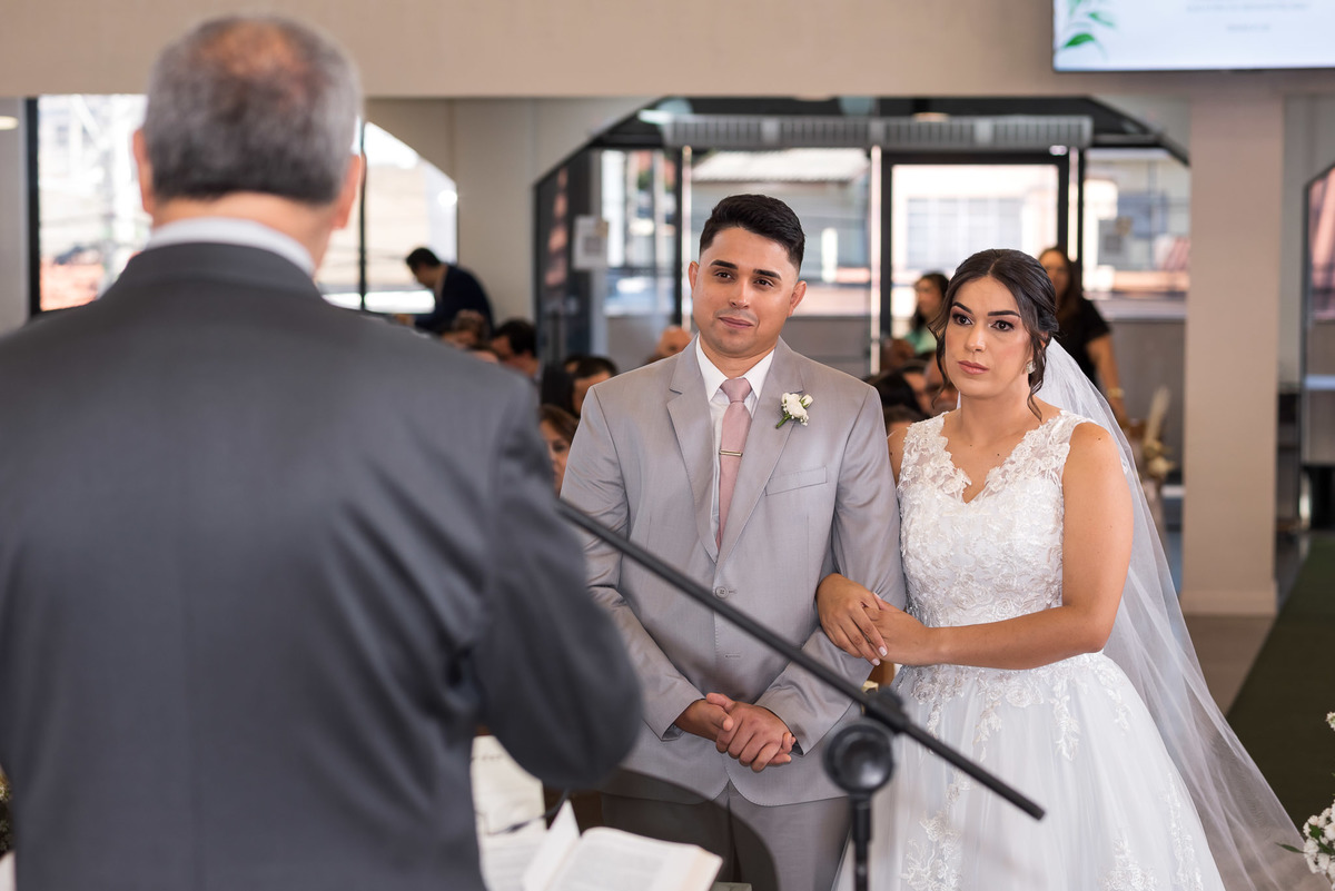 Cerimônia de casamento, vestido de noiva. terno do noivo. casamento na igreja. fotos de casamento. Jundiai, Assembleia de Deus do Vianelo 