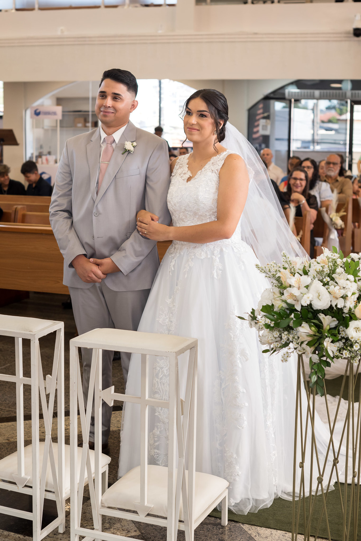 Cerimônia de casamento, vestido de noiva. terno do noivo. casamento na igreja. fotos de casamento. Jundiai, Assembleia de Deus do Vianelo 