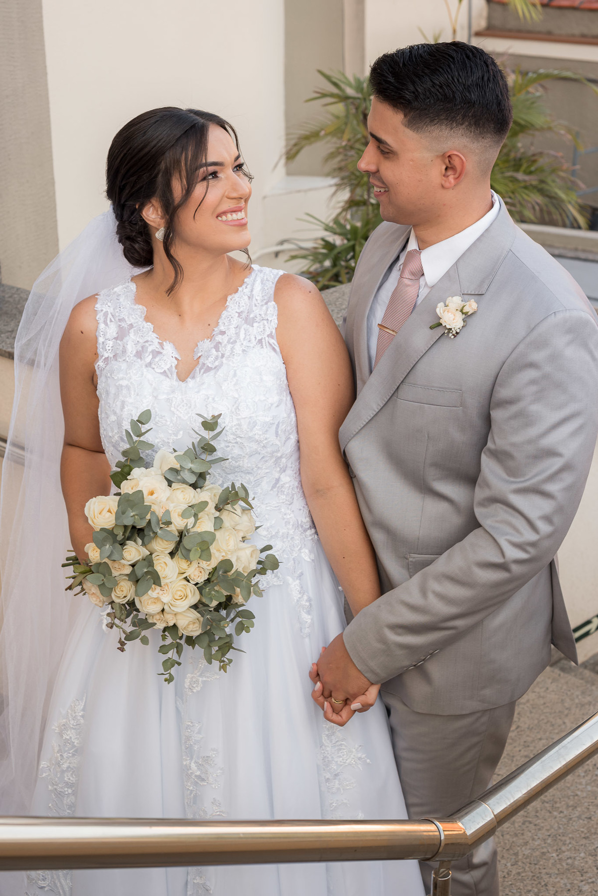 Cerimônia de casamento, vestido de noiva. terno do noivo. casamento na igreja. fotos de casamento. Jundiai, Assembleia de Deus do Vianelo, ensaio casal, fotos noivos 