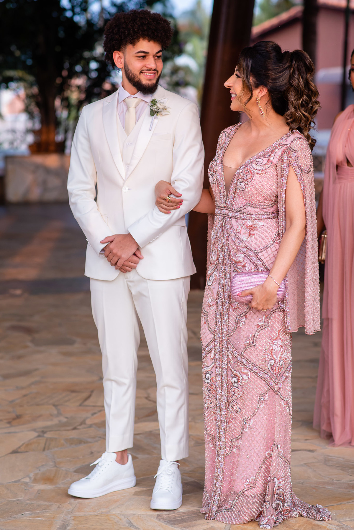 
Vestido de noiva. terno do noivo. fotos de casamento. Espaço Santa Filomena, decoração casamento, festa casamento, madrinhas, padrinhos, casamento ao ar livre, fotografo de casamento sorocaba,  fotos de casamento, fotografo de casamento jundiai,