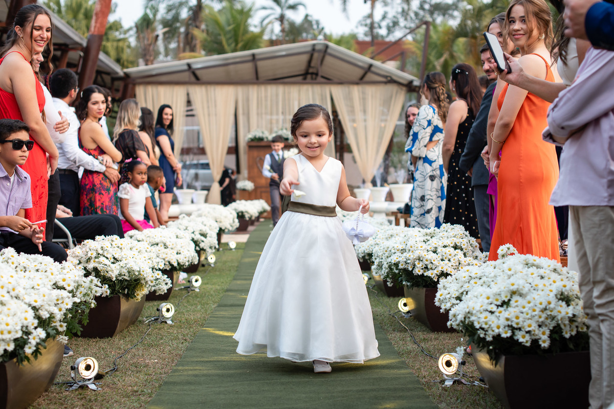 
Vestido de noiva. terno do noivo. fotos de casamento. Espaço Santa Filomena, decoração casamento, festa casamento, madrinhas, padrinhos, casamento ao ar livre, fotografo de casamento sorocaba,  fotos de casamento, fotografo de casamento jundiai,