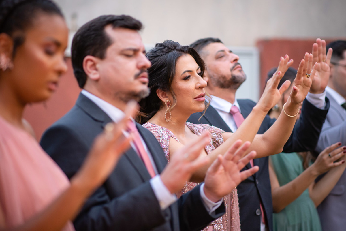 
Vestido de noiva. terno do noivo. fotos de casamento. Espaço Santa Filomena, decoração casamento, festa casamento, madrinhas, padrinhos, casamento ao ar livre, fotografo de casamento sorocaba,  fotos de casamento, fotografo de casamento jundiai,