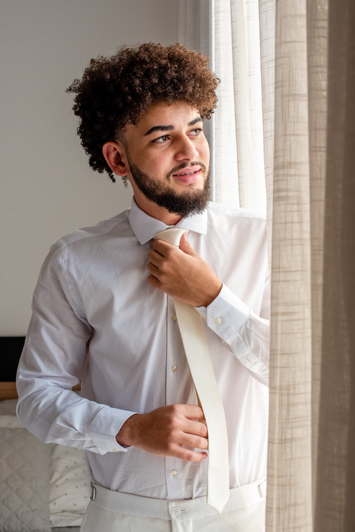 making off do noivo, fotos de casamento, fotografo de casamento jundiai, terno do noivo, fotografo de casamento sorocaba