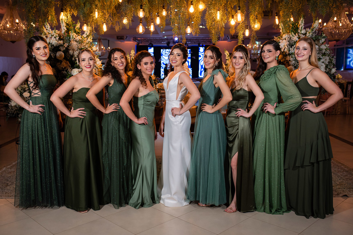 Vestido de noiva. terno do noivo. fotos de casamento. Espaço Santa Filomena, decoração casamento, festa casamento, fotografo de casamento sorocaba,  fotos de casamento, fotografo de casamento jundiai, festa de casamento