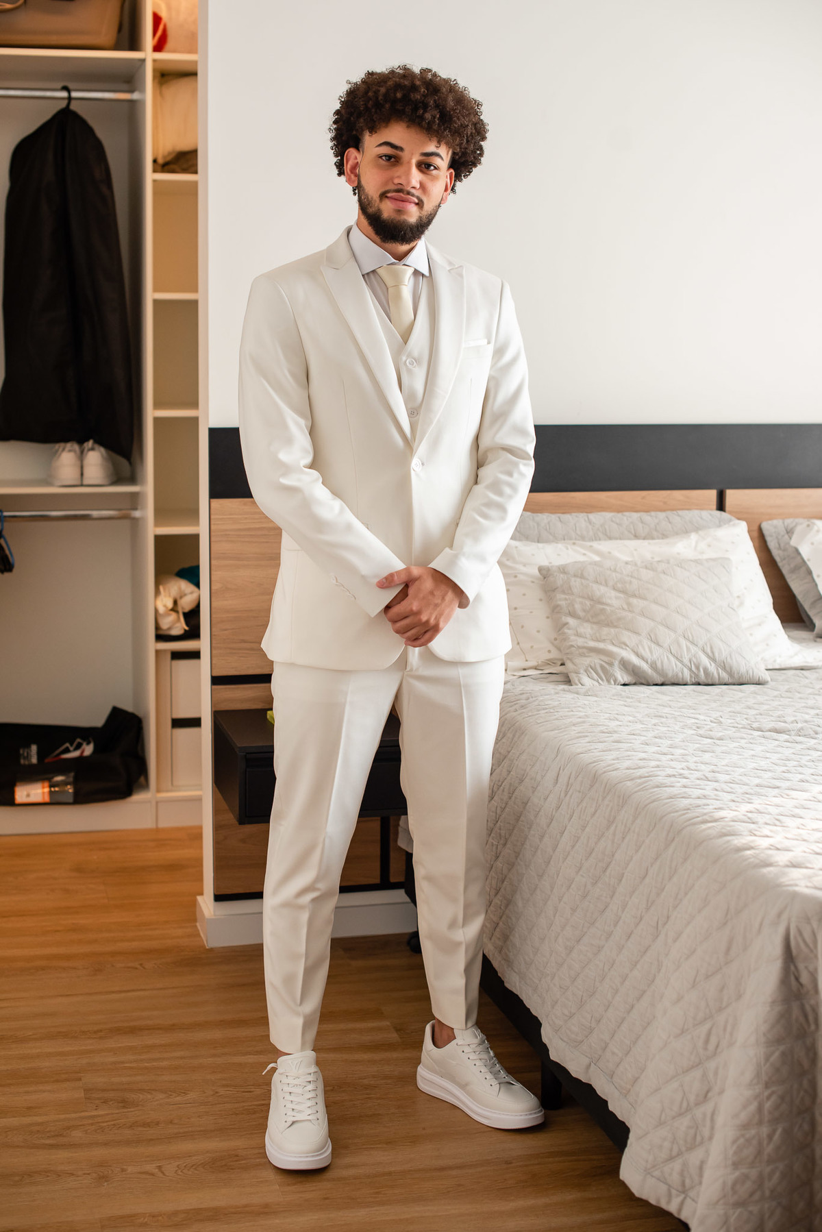 making off do noivo, fotos de casamento, fotografo de casamento jundiai, terno do noivo, fotografo de casamento sorocaba