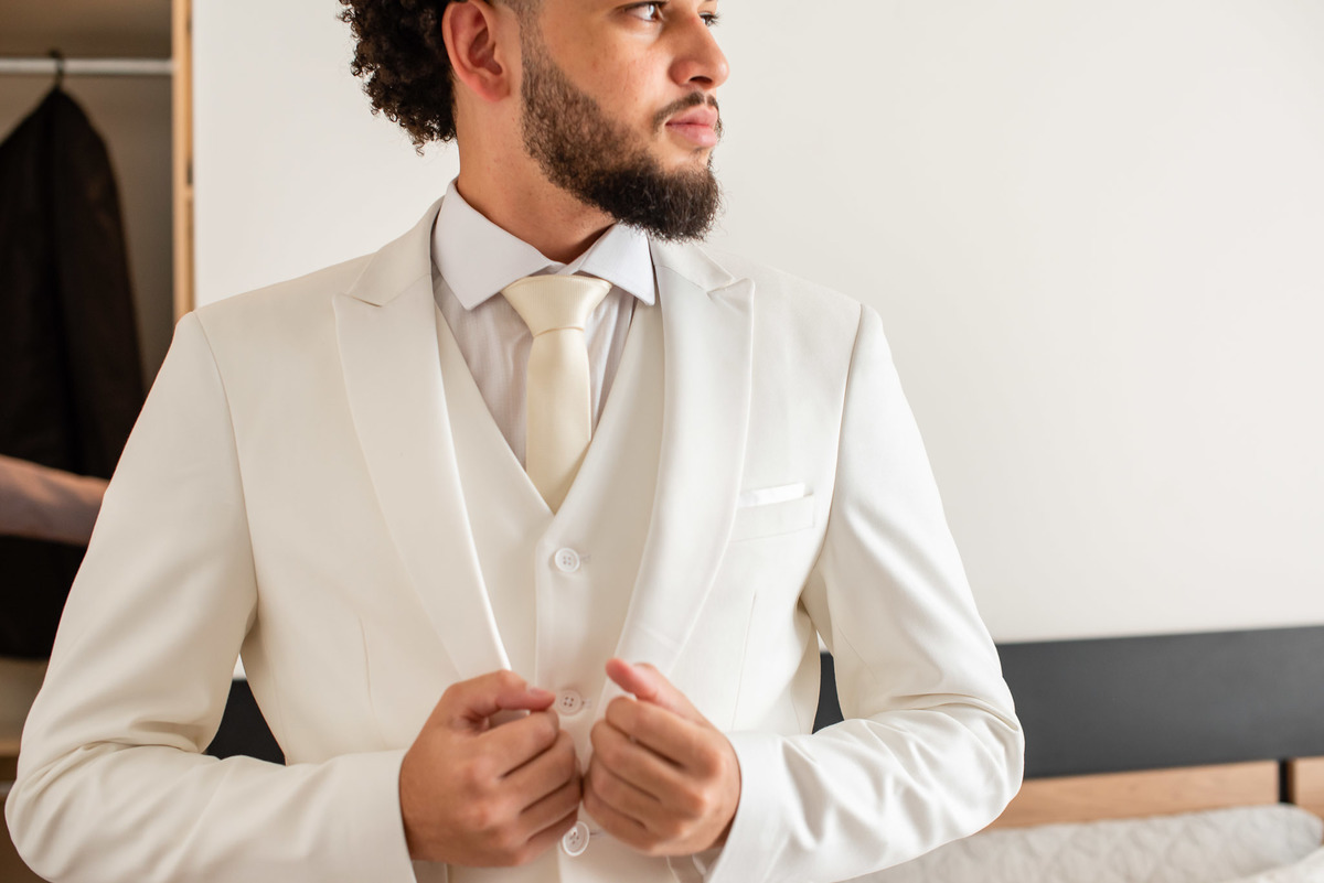 making off do noivo, fotos de casamento, fotografo de casamento jundiai, terno do noivo, fotografo de casamento sorocaba