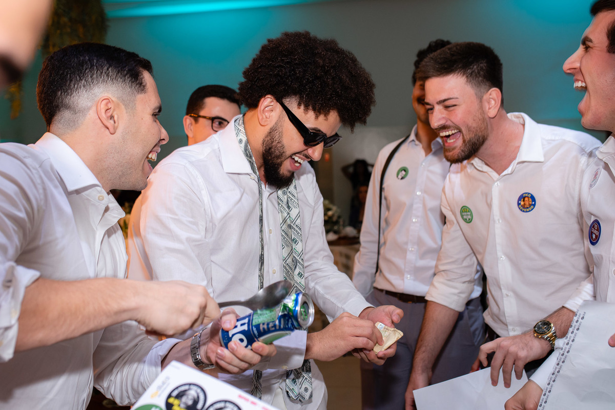 Vestido de noiva. terno do noivo. fotos de casamento. Espaço Santa Filomena, decoração casamento, festa casamento, fotografo de casamento sorocaba,  fotos de casamento, fotografo de casamento jundiai, festa de casamento