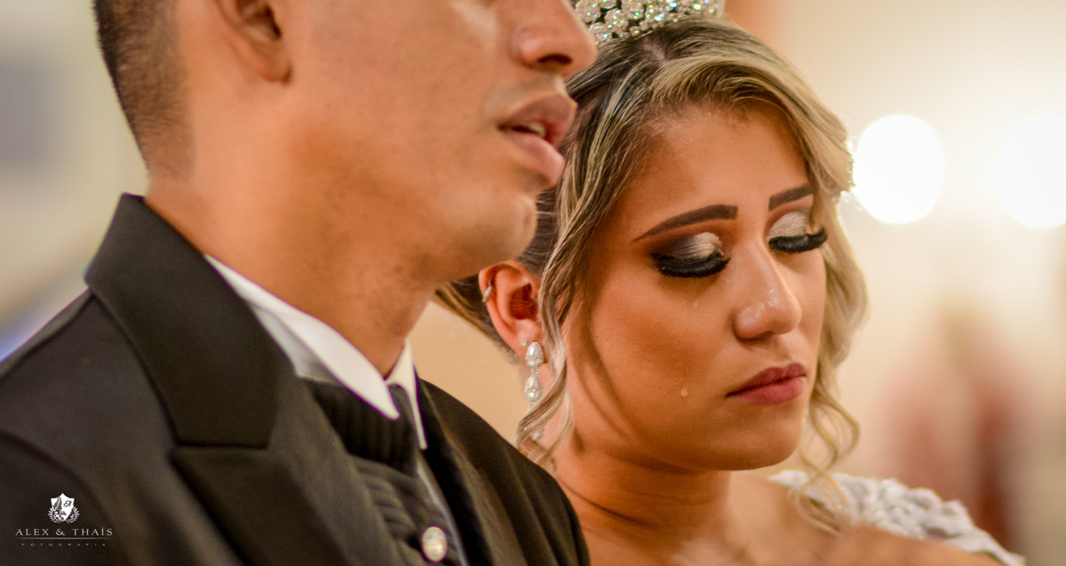 aquela lacrima que não pode falta srsr, cerimonia de casamento com grande emoção