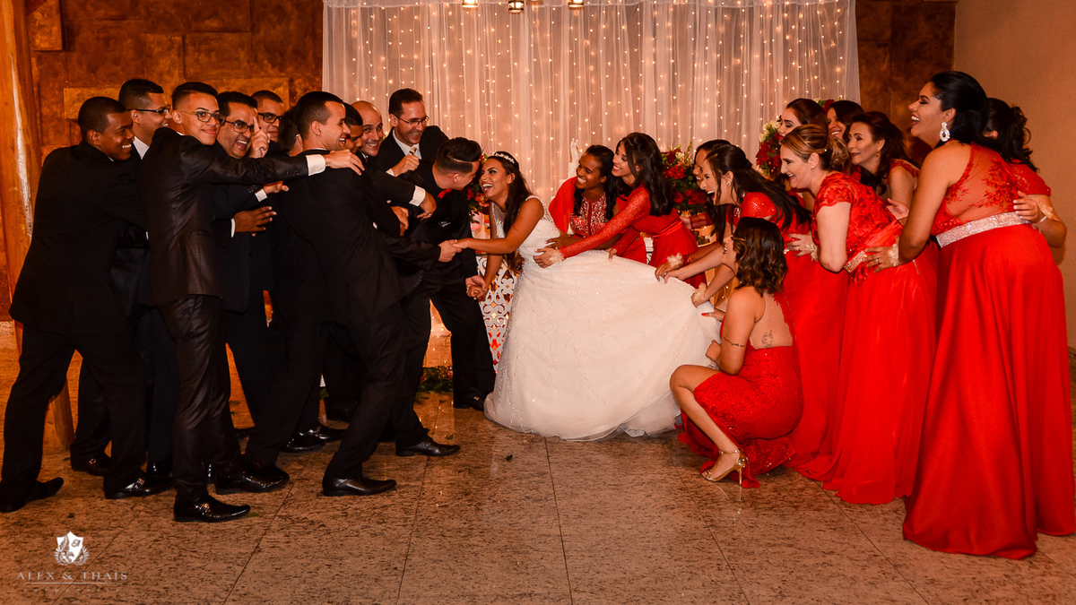 Noivos Larissa e Vitor, Fotos padrinhos no Salão Paraiso. 