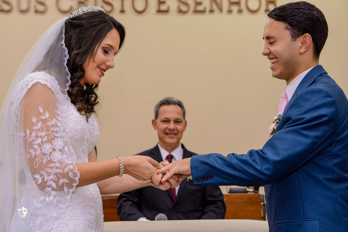 Cerimonia casamento na igreja Assembleia de Deus - Caxambu