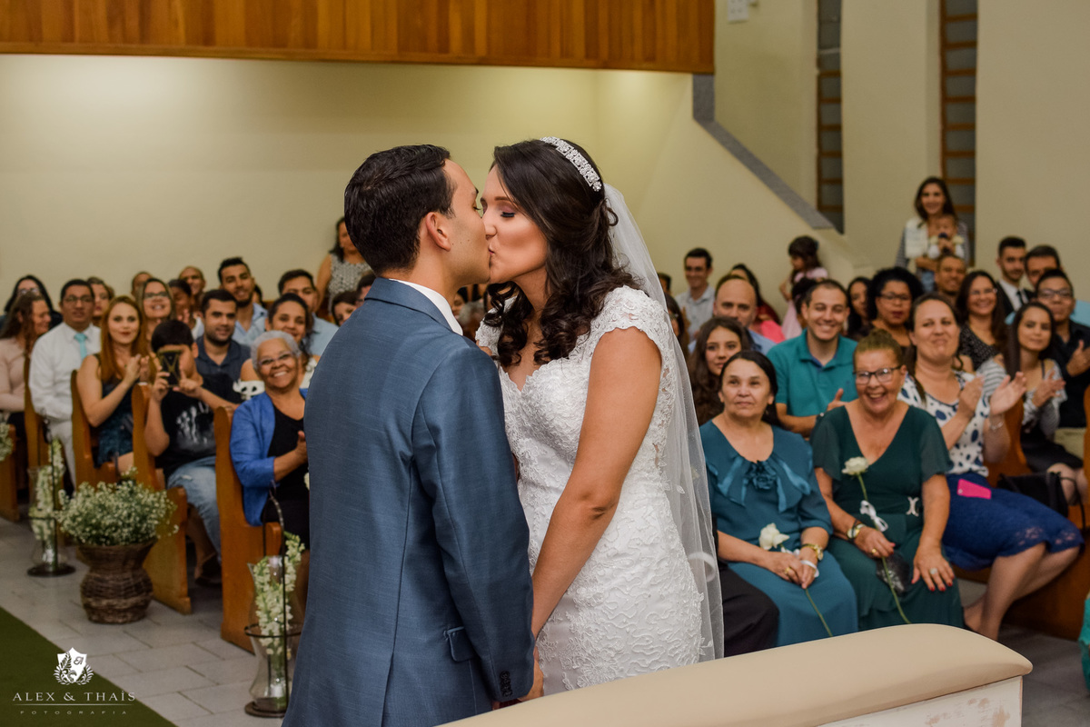 Cerimonia casamento na igreja Assembleia de Deus - Caxambu
