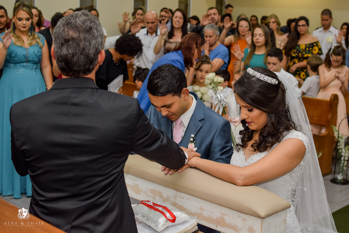 Cerimonia casamento na igreja Assembleia de Deus - Caxambu