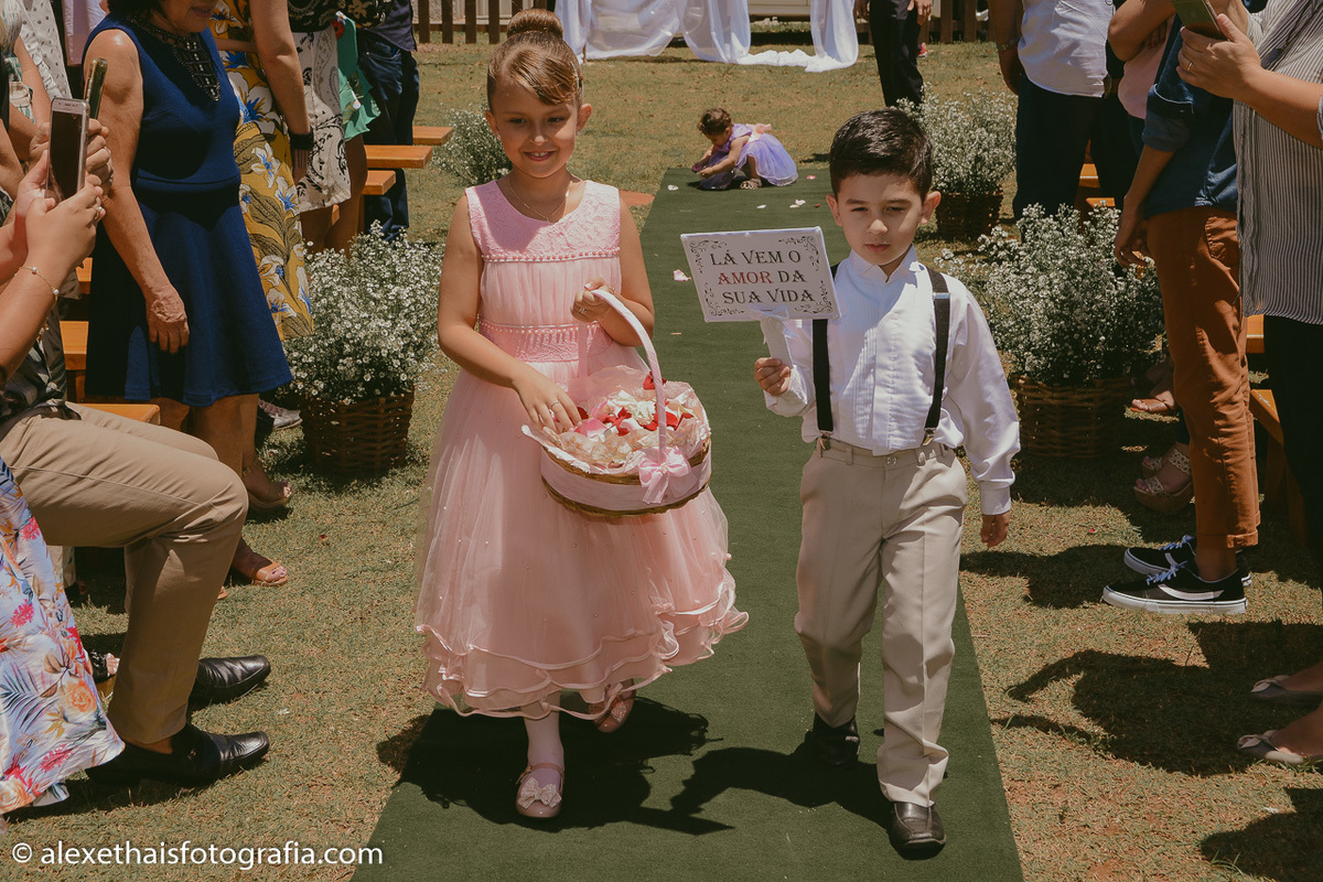 Cerimonia de casamento no vale verde 