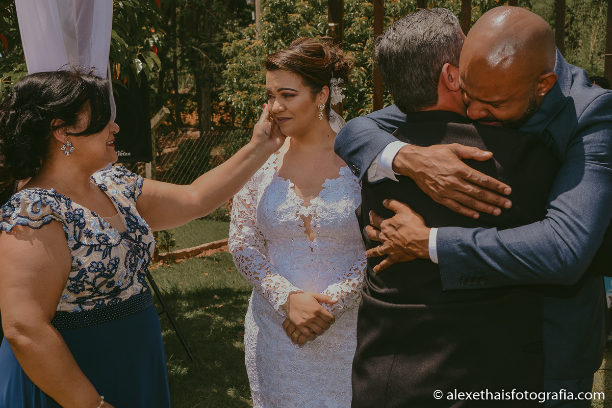 Cerimonia de casamento no vale verde 