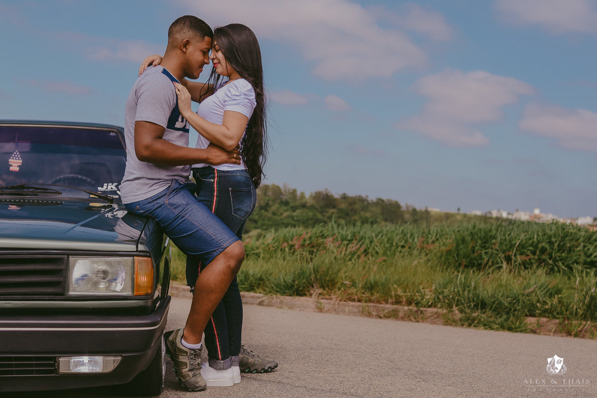 ensaio Pré-Wedding dos noivos Thatiana & Vinicius,  no Vale Azul Jundiaí