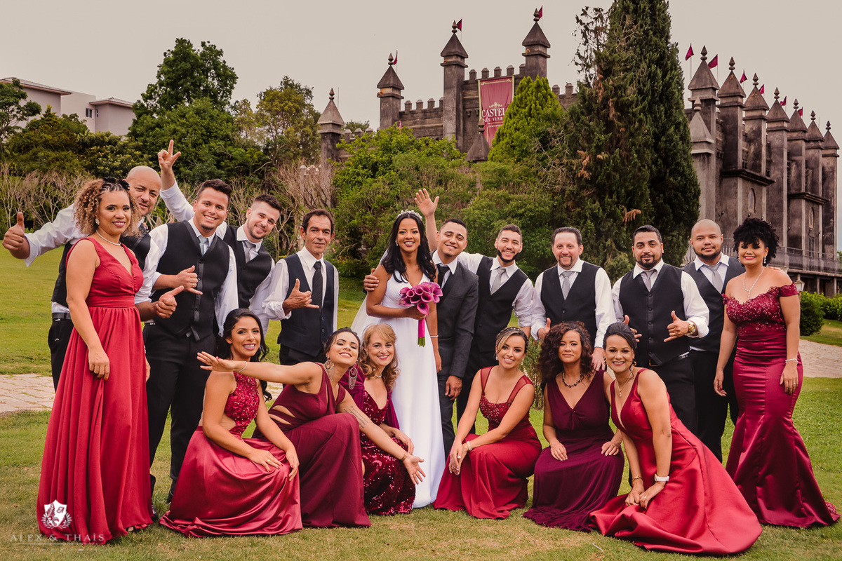 Padrinhos após cerimonia de casamento - Castelo dos Vinhais