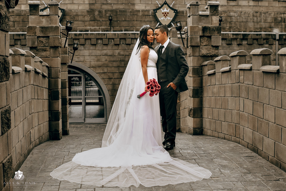Ensaio Noivos após cerimonia de casamento - Castelo dos Vinhais, trash tree dress