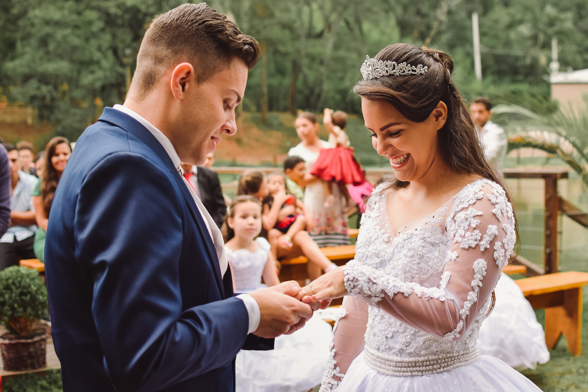 Cerimonia de casamento no vale verde 