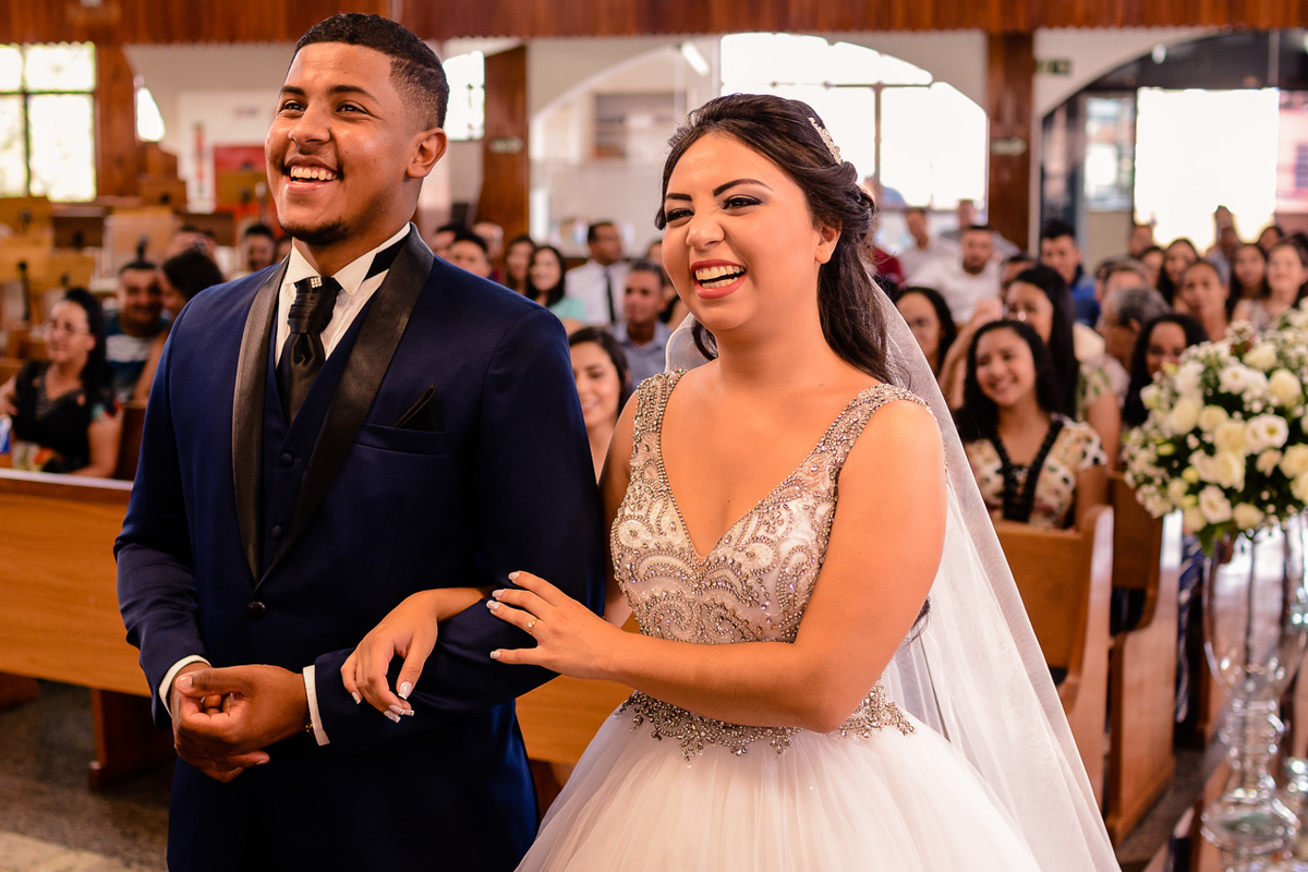 Cerimonia de casamento na assembleia de Deus sede vianelo