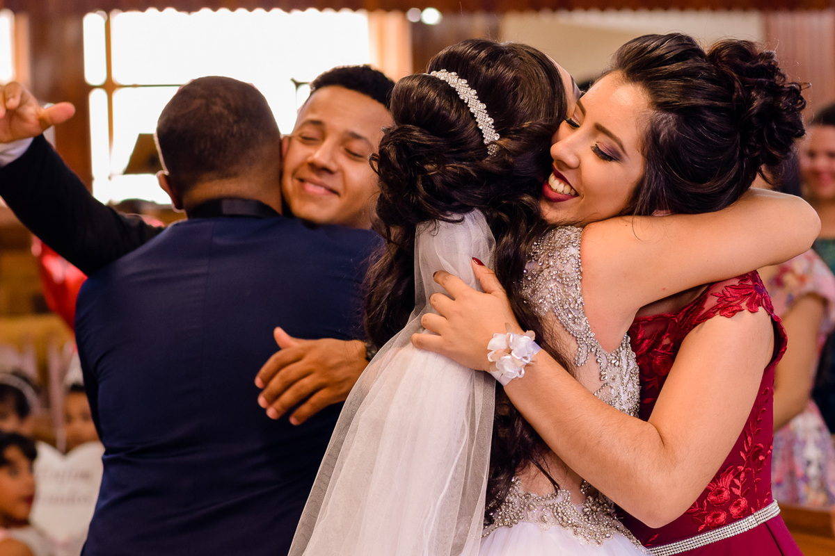 Cerimonia de casamento na assembleia de Deus sede vianelo