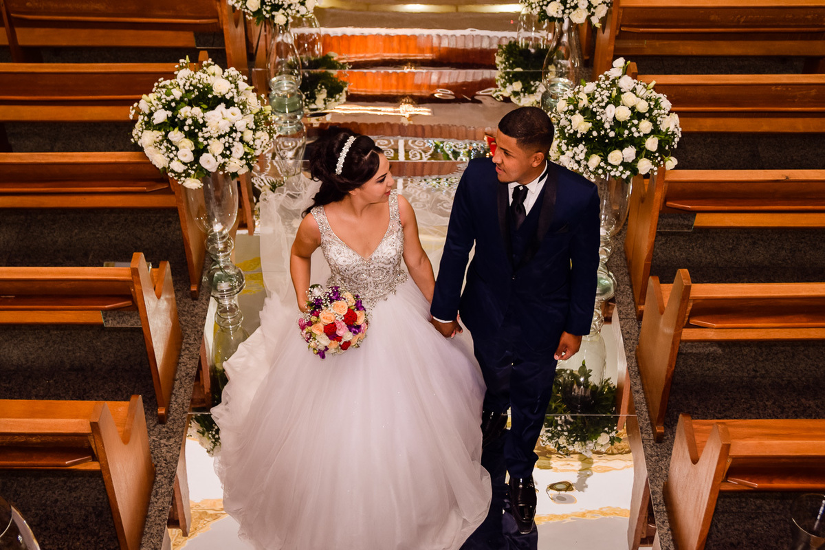 Cerimonia de casamento na assembleia de Deus sede vianelo