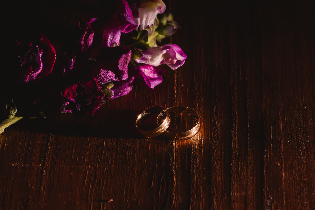 Fotos de casamento, festa de casamento no sito do vovo, ideias de casamento. alianças de casamento.