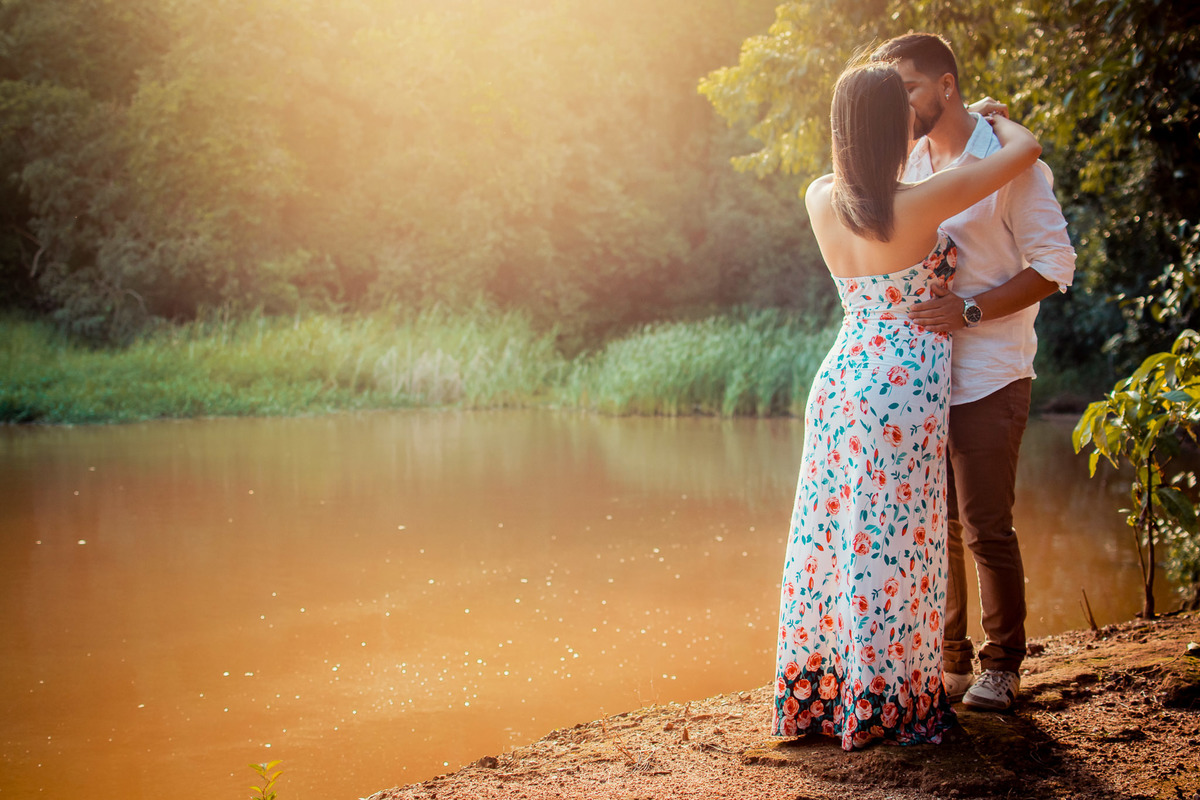 ensaio Pré-Wedding dos noivos Tamy e Junior,  no Vinha em louveira. Plantação de Uva. Ensaio noivos. Pre wedding na vinha. vinicola. Pre Wedding diferente.