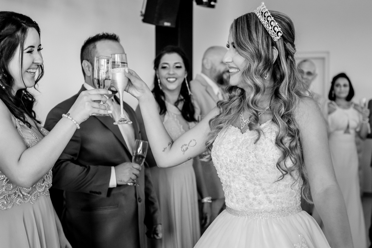 Recepção de casamento. Festa de casamento Sessão de fotos dos noivos. Espaço di Florença