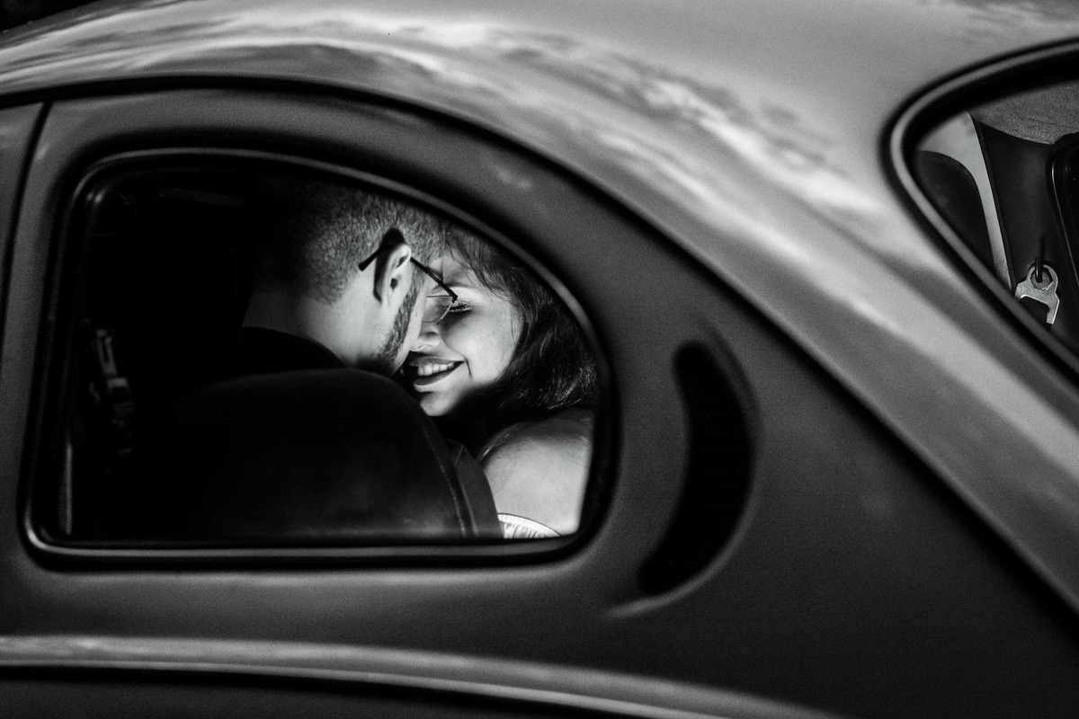 Pre Wedding na serra do japi jundiai-sp. pre wedding na chuva. Ensaio pre wedding com fusca. ideia de pre wedding. fusca.