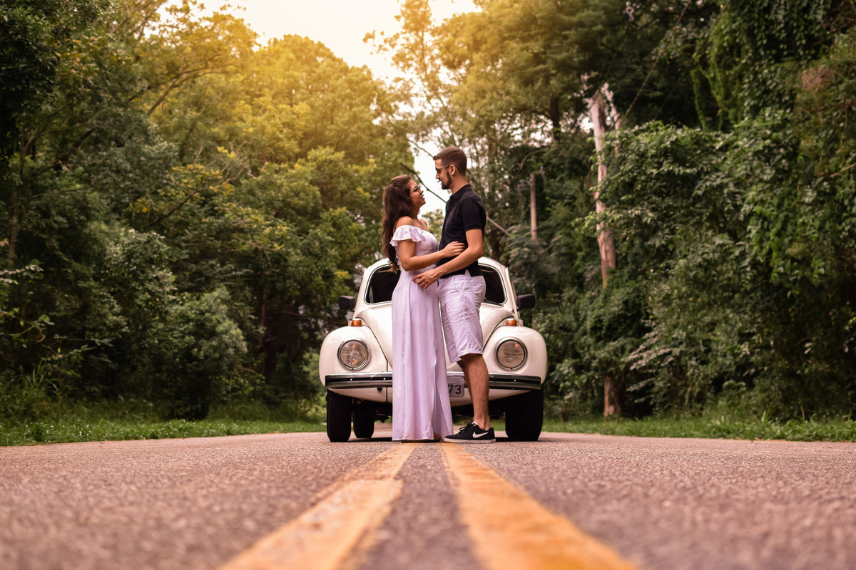 Pre Wedding na serra do japi jundiai-sp. pre wedding na chuva. Ensaio pre wedding com fusca. ideia de pre wedding. fusca.