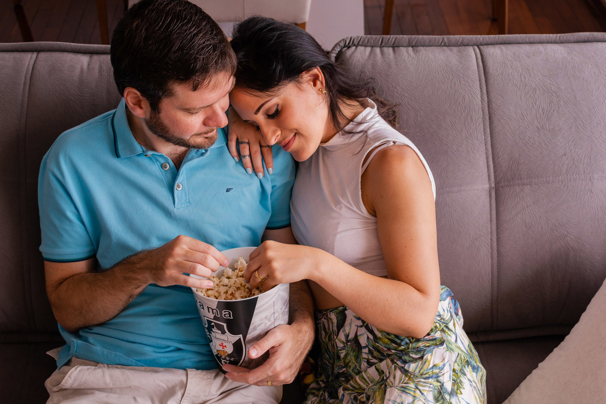 Ensaio, comemoração bodas de papel. 1 ano de casados. Ideias Bodas de Papel