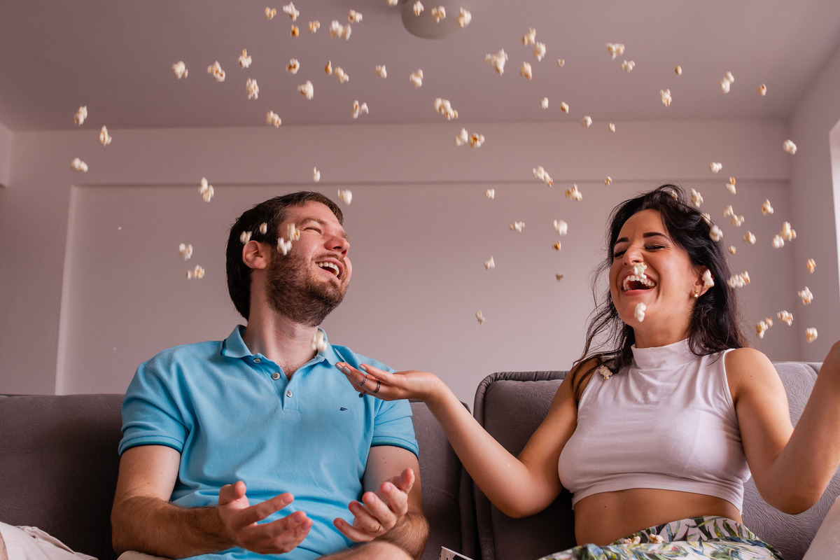 Ensaio, comemoração bodas de papel. 1 ano de casados. Ideias Bodas de Papel