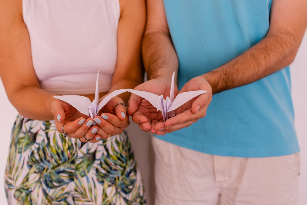 Ensaio, comemoração bodas de papel. 1 ano de casados. Ideias Bodas de Papel