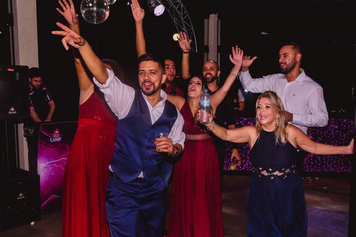 recepçao espaço alecrim, balada de casamento Dj luigi  som e luz.