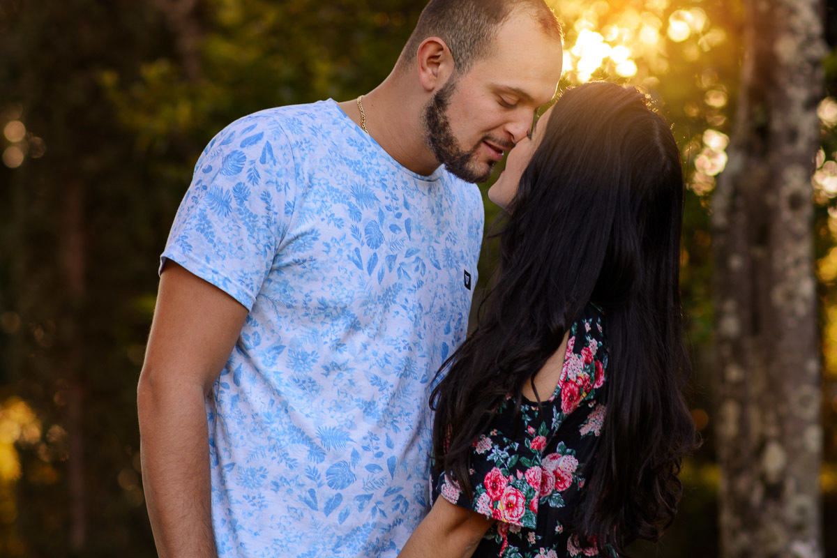 Ensaio pre wedding jardim botanico jundiai, Ensaio divertido. Ensaio com amor, sintonia, casal em sinotonia. Ensaio Casal.