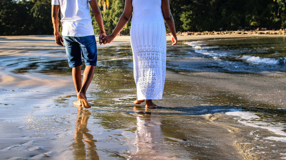 Ensaio pre wedding praia das conchas guaruja. ensaio noivos na praia. ensaio casal. casar na praia.
