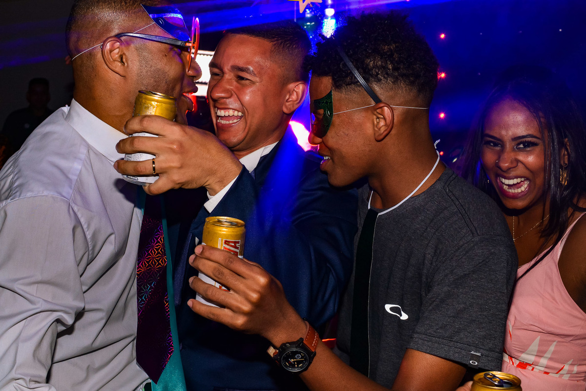 Fotos de casamento, Pos casamento, detalhes de casamento, recepão do casamento. festa de casamento, Espaço Monte Bello. Balada do casamento.