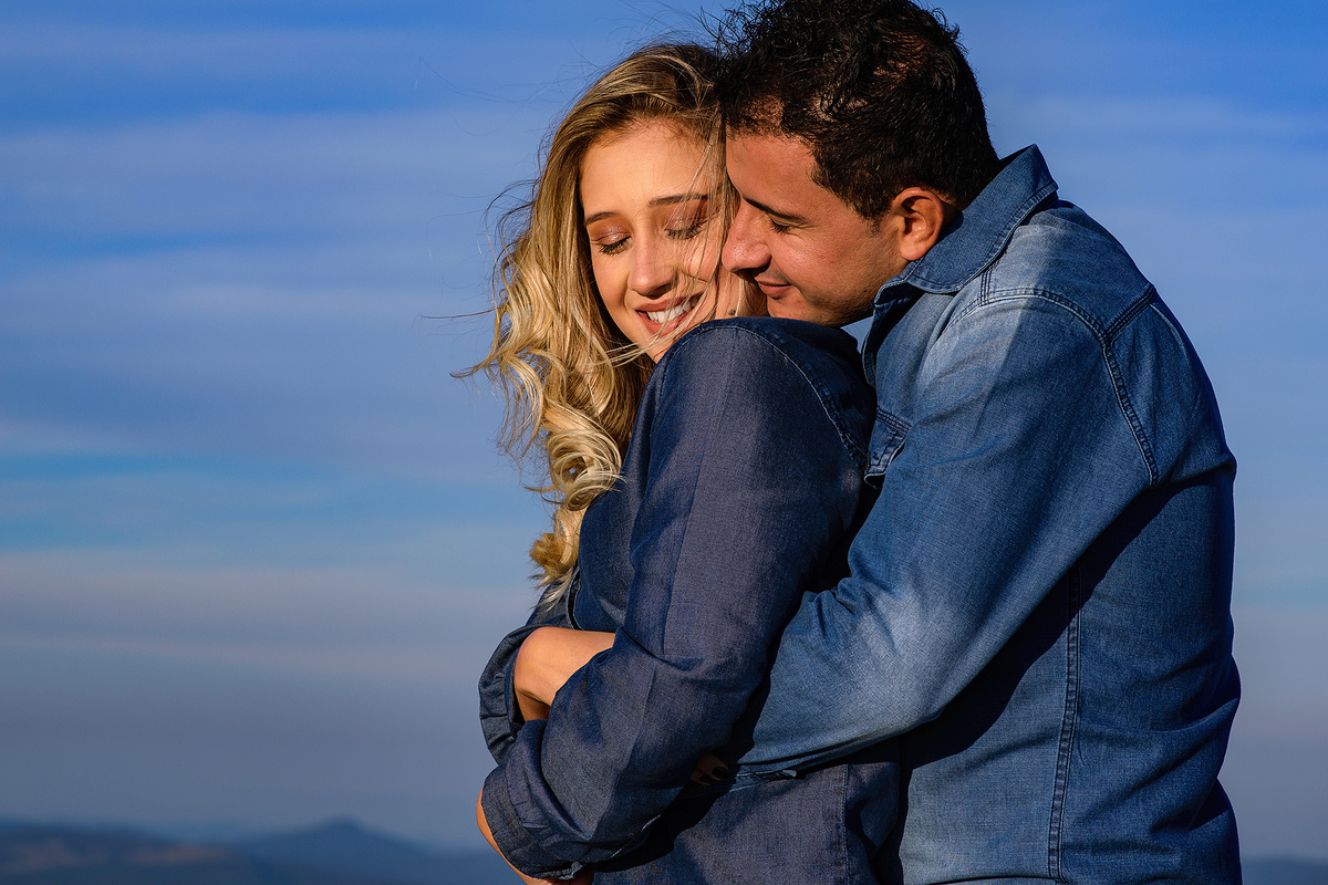 Pre wedding, Pedra grande Atibaia, Ensaio Noivos na pedra grande. Ensaio Pedra Grande. Fotos Pedra grande atibaia. Ensaio casal.