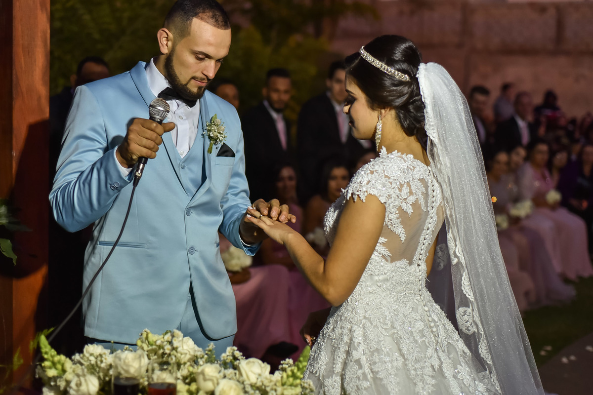 Cerimonia de casamento Malavazzi Festas Buffet. vestido da noiva. terno de noivo. fotos de casamento.